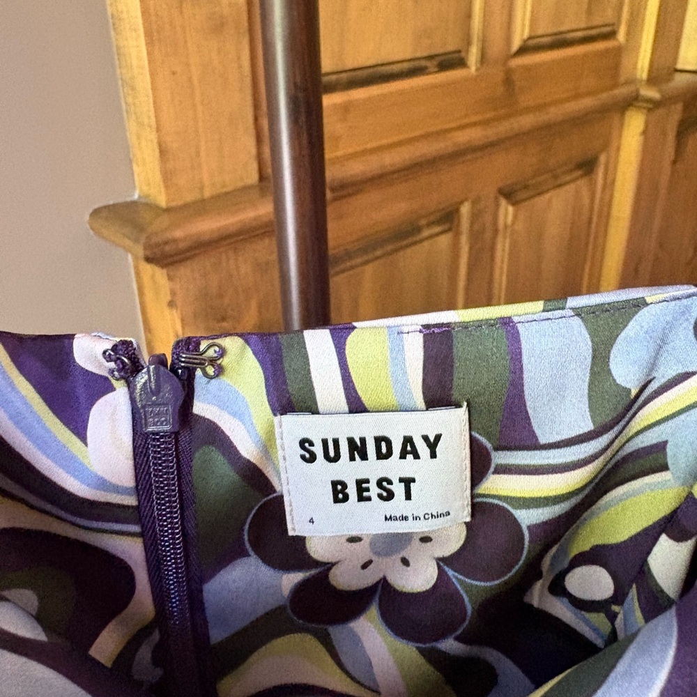 Sunday Best Purple and Blue Cosmetic Bag with Retro Design ARITZIA
